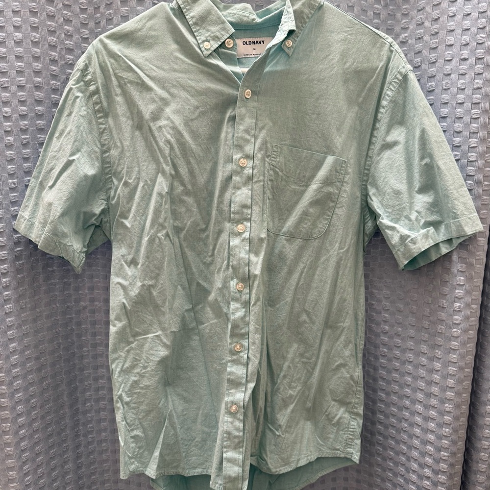 Old Navy Men's lite Green Button Down Shirt